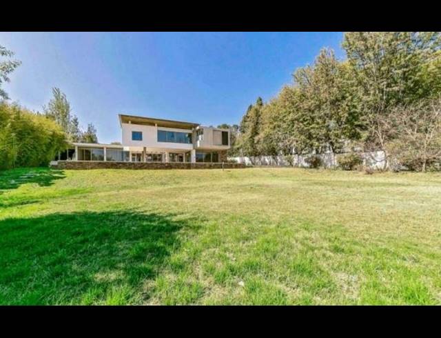 5 BEDROOM HOUSE FOR SALE IN HURLINGHAM